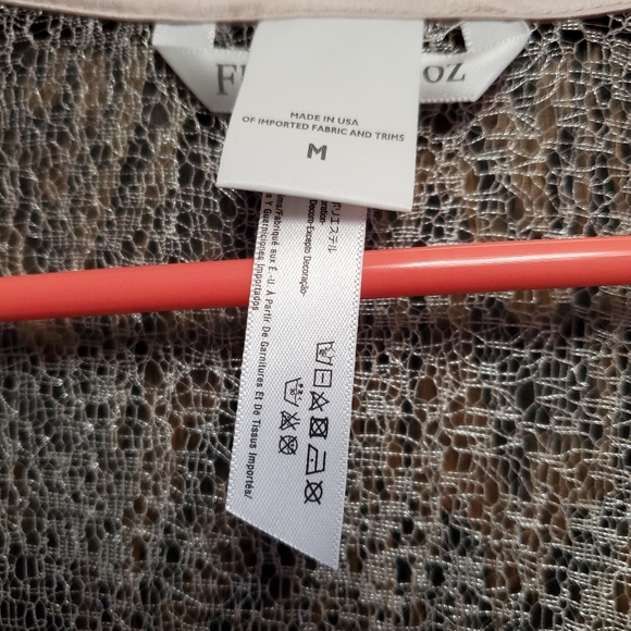 Flora Nikrooz Showstopper Charmeuse Robe Size Medium Champagne Color - Picture 6 of 9